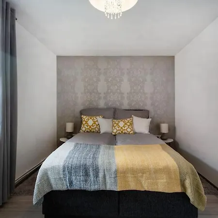 Slovenia + Freeparking & Bikes Apartment