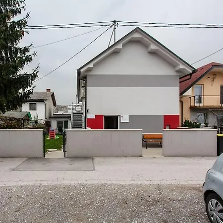 Slovenia + Freeparking & Bikes Apartment