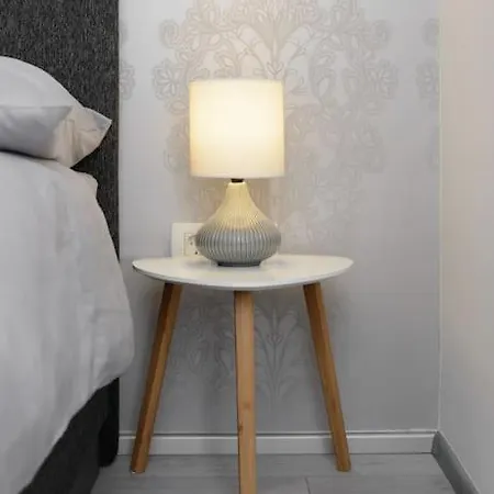 Slovenia + Freeparking & Bikes Apartment *