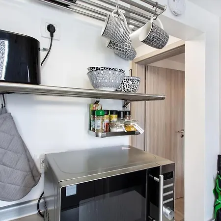 Slovenia + Freeparking & Bikes Apartment *