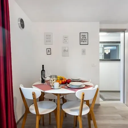 Slovenia + Freeparking & Bikes Apartment