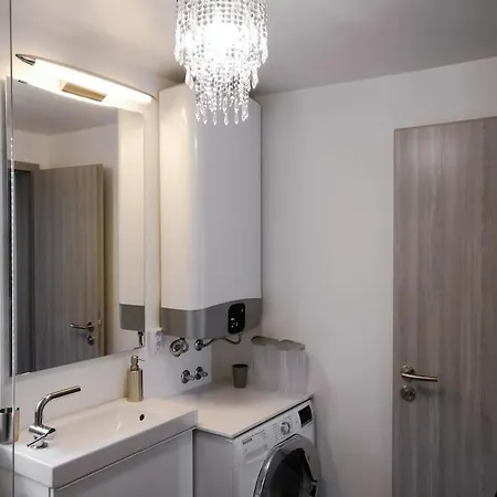 アパート Two Caesars' Free Parking Bikes Washer&dryer リュブリャナ