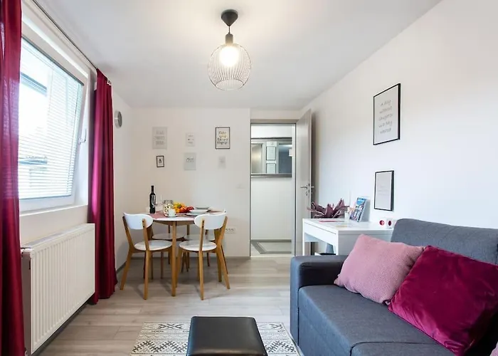 Slovenia + Freeparking & Bikes Apartmán