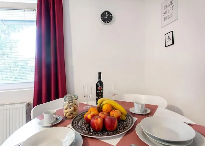 Slovenia + Freeparking & Bikes Apartmán *