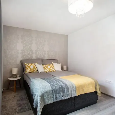 Slovenia + Freeparking & Bikes Apartman Ljubljana